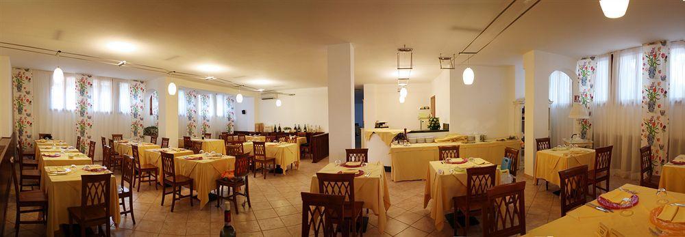 Ricci Hotel - Marina Di Grosseto Exterior foto