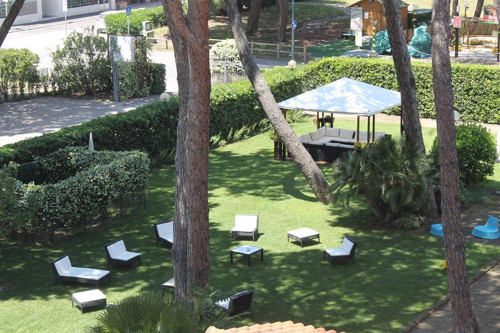 Ricci Hotel - Marina Di Grosseto Exterior foto