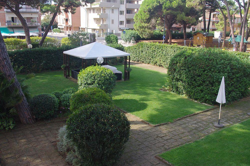 Ricci Hotel - Marina Di Grosseto Exterior foto